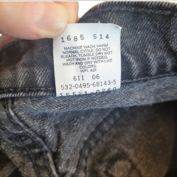 Vintage Levi's 521 Tapered Fit Tapered Leg Black High Rise Mom Jeans - Picture 5 of 6